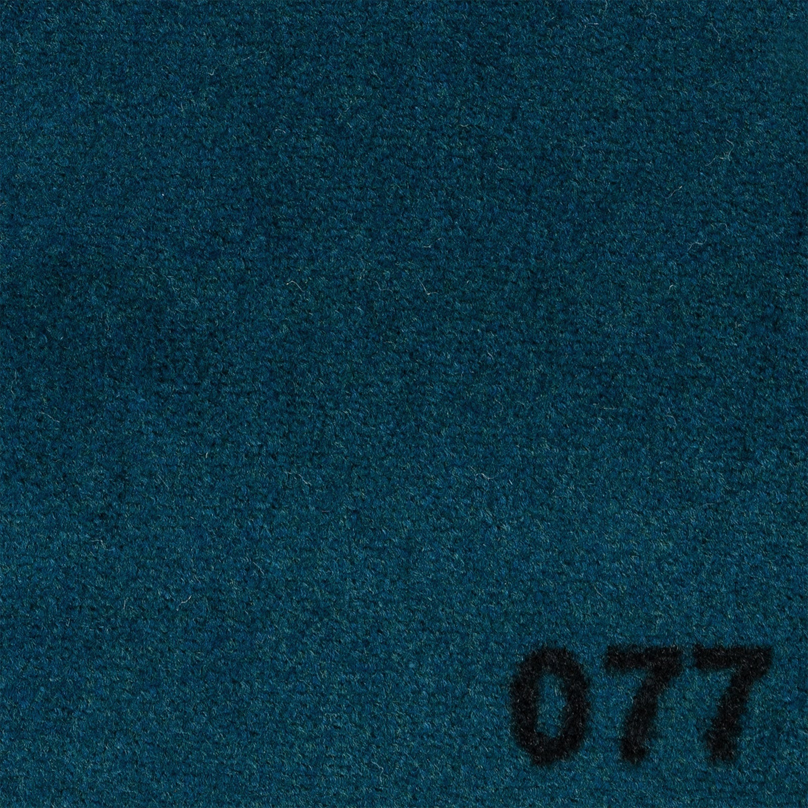 F1_077