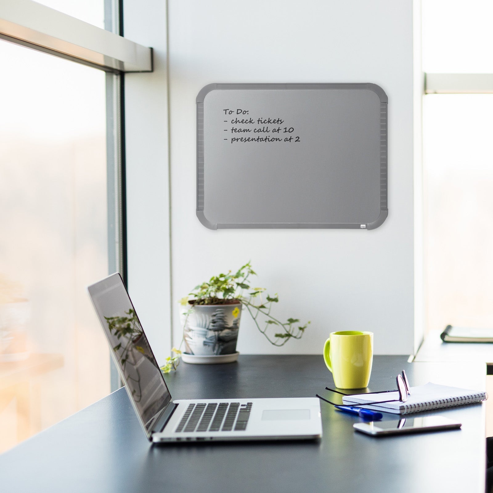 Nobo Whiteboard | Schmaler Rahmen | Magnetisch | 58 x 43 cm