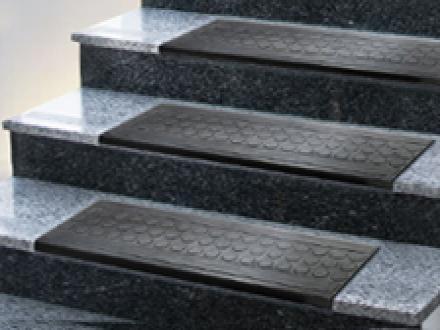 Antirutschmatte Treppe außen schwarz (250x730mm) - Technikplaza