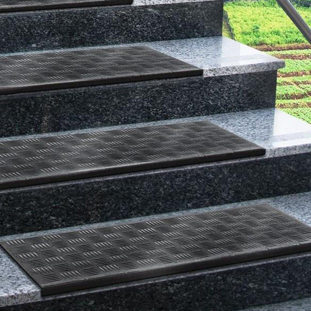 FUBESK Treppenstufen Kantenverkleidung, Gummi Treppenstufen Stufenschutz, Treppenkantenschutz, Treppen Anti Rutsch Schutz, Dekoration, Innen Und Außentreppen Stufen Ecken (grau), 2114393688